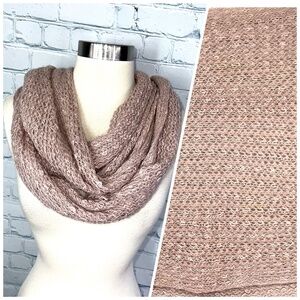🔥2/$10 |•SOFT LOOSE KNIT INFINITY SCARF•| Soft Pink 25x70